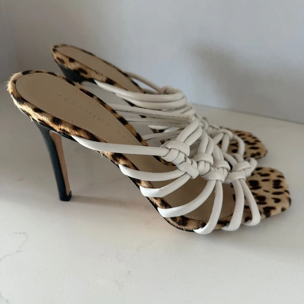 New Veronica Beard Avita Animal Print / White heels Size: 6